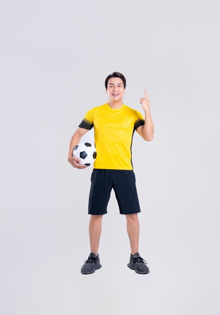 西超杯决赛皇马能否成功复仇巴萨分析与预测
